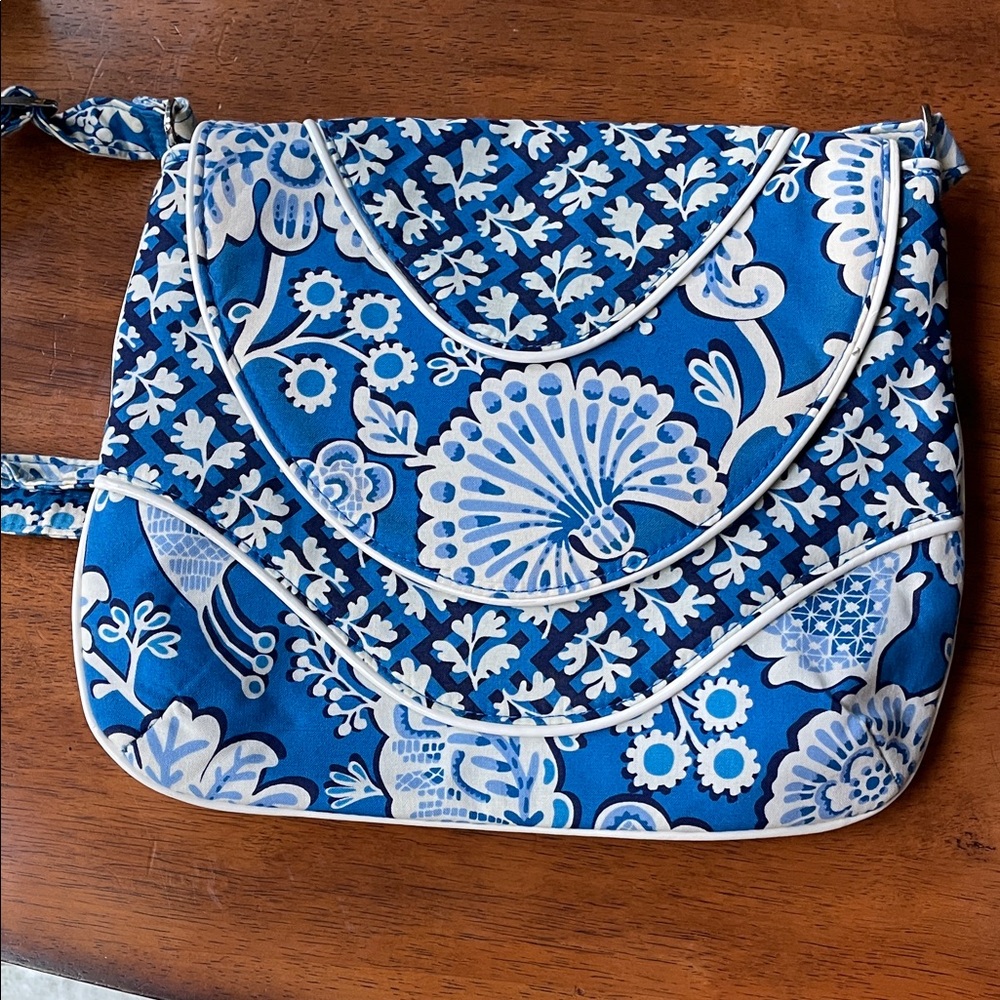 Vera Bradley Blue Floral Women's Bag